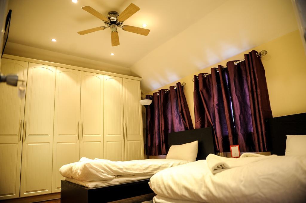 The Greyhound Cottage Chigwell Extérieur photo