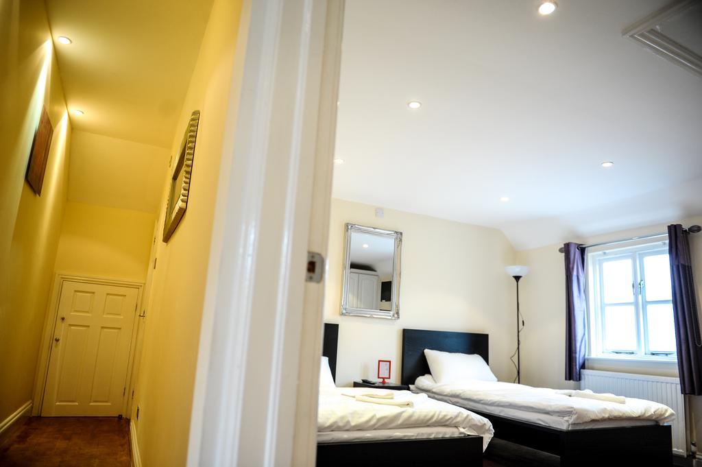 The Greyhound Cottage Chigwell Extérieur photo