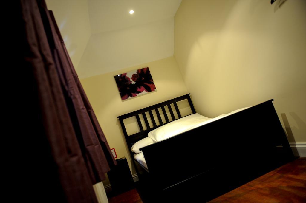 The Greyhound Cottage Chigwell Extérieur photo