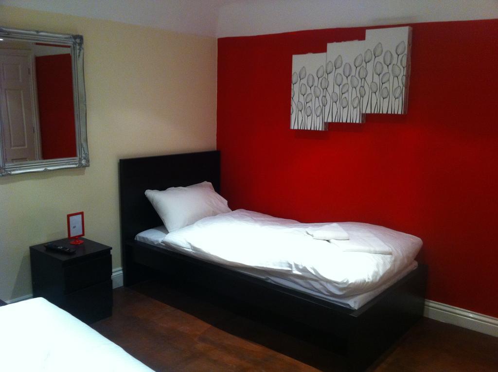 The Greyhound Cottage Chigwell Chambre photo