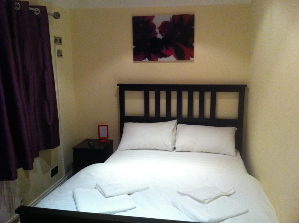 The Greyhound Cottage Chigwell Chambre photo