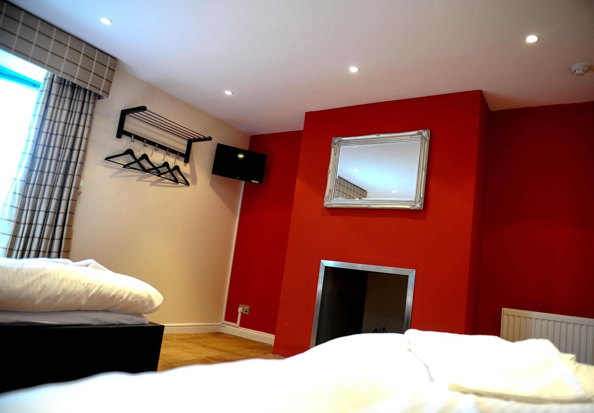 The Greyhound Cottage Chigwell Extérieur photo
